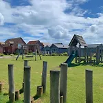 Blue Moon, The Bay, 2 Bedrooms With Ensuites, Parking For 2 Cars, 2 Dogs Welcome Prázdninový dům Filey