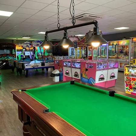 Blue Moon At The Bay Filey, Sleeps 4-5, 2 Dogs Welcome Casa vacanze Filey