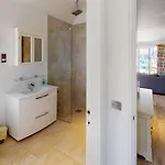 Сasa de vacaciones Blue Moon, The Bay, 2 Bedrooms With Ensuites, Parking For 2 Cars, 2 Dogs Welcome